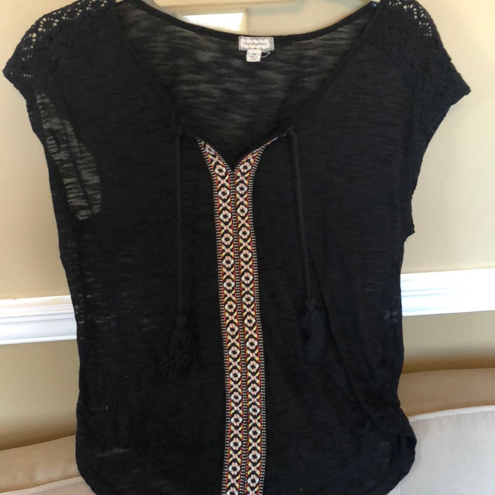 Black Altared State tip with Aztec detail